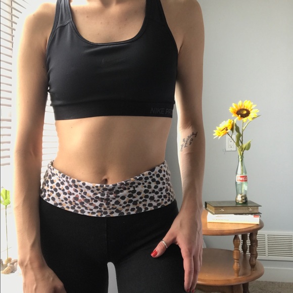 Classic Victoria Secret Yoga Pants - Picture 1 of 3